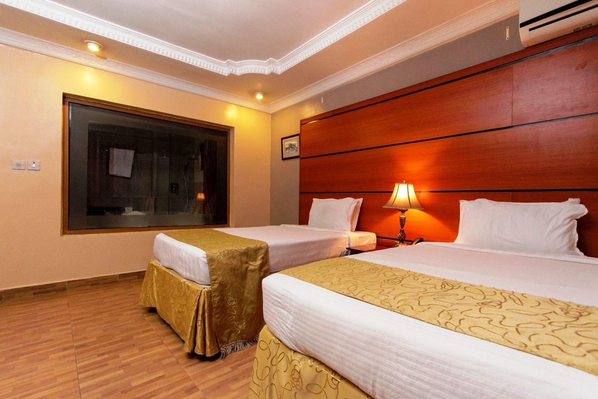 Sunfit - Fitness, Spa, Accommodation Aliayabiagba Exterior photo