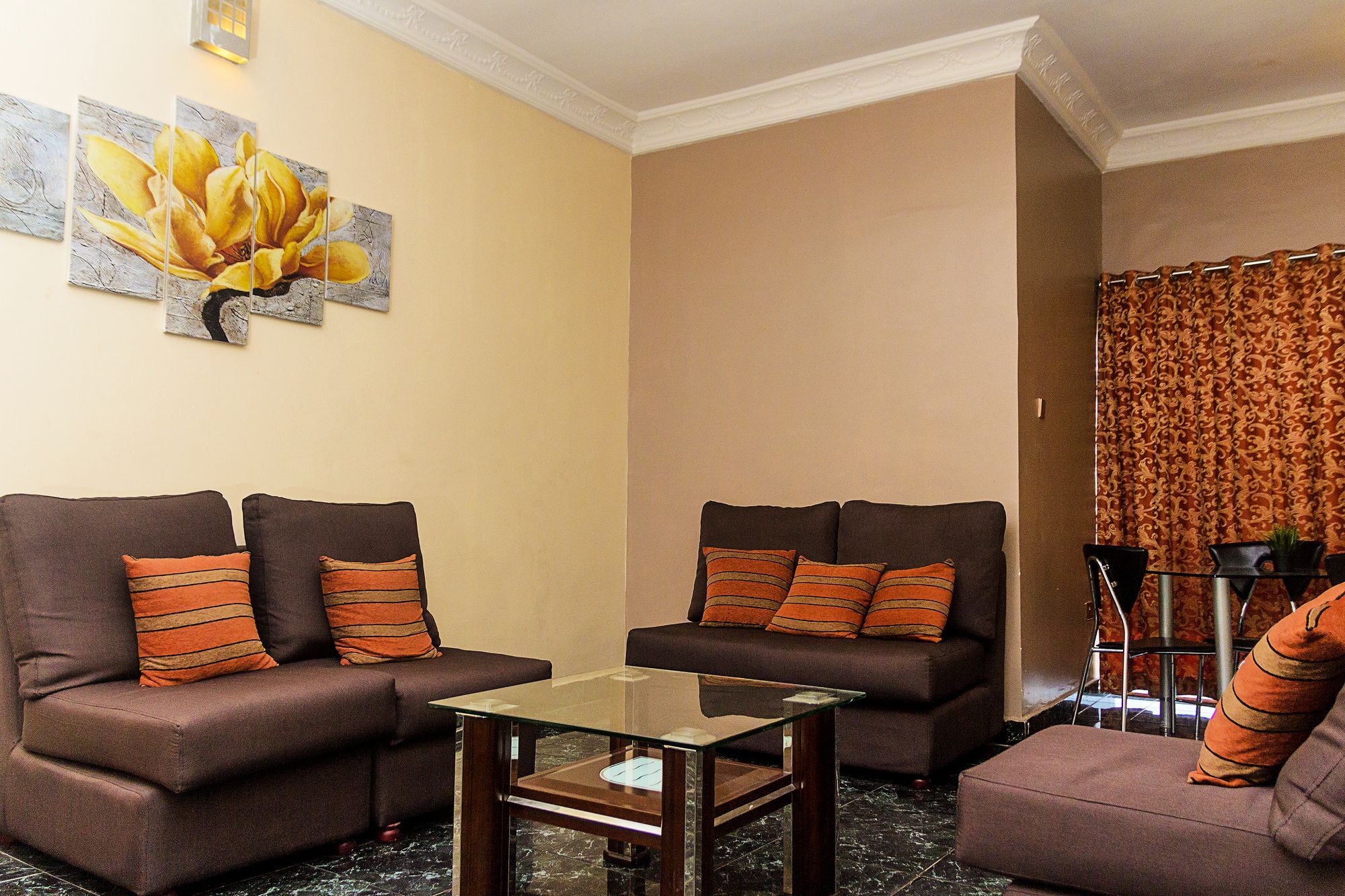 Sunfit - Fitness, Spa, Accommodation Aliayabiagba Exterior photo